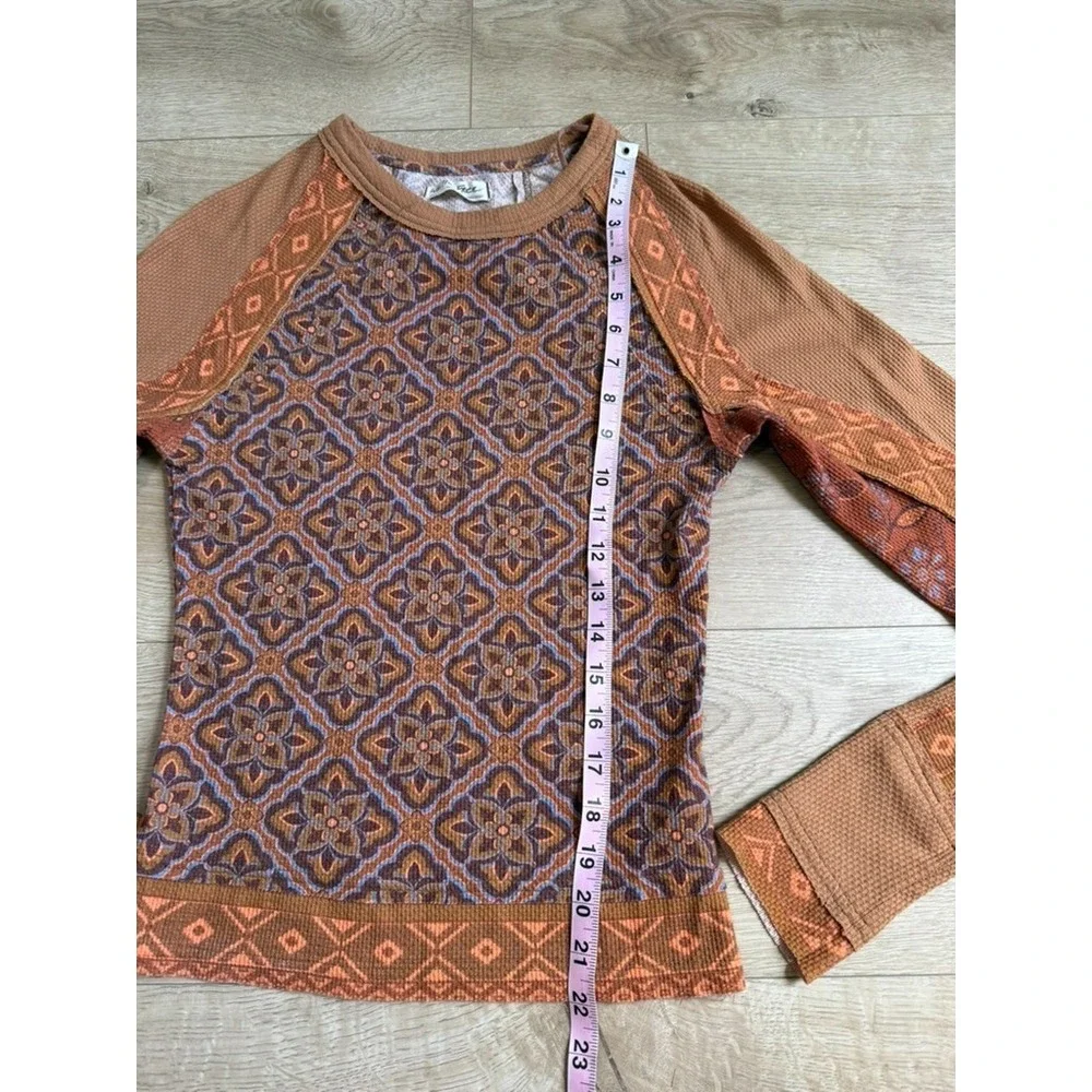 EUC Free People We The Free Geo Bliss Tee printed thermal brown boho size S
